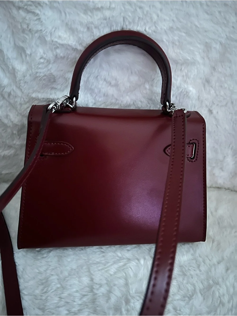 The vault label  Eva 19 Structured Bag in Deep Burgundy